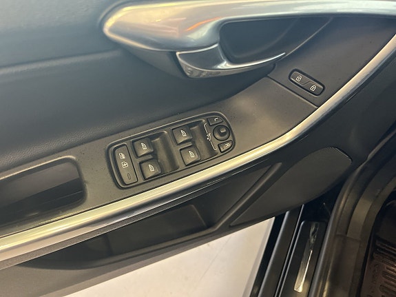 Volvo XC60 23 of 25