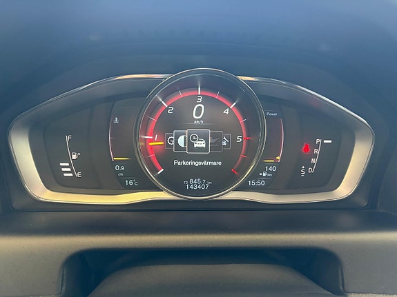 Volvo XC60 16 of 25