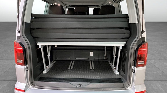 Volkswagen California 12 of 12