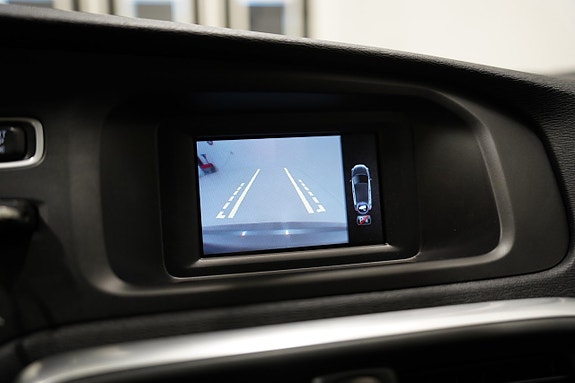 Volvo V40 14 of 18