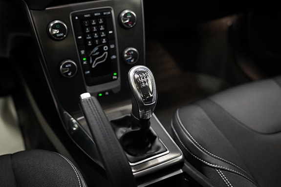 Volvo V40 13 of 18