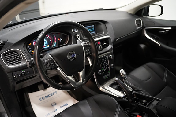 Volvo V40 5 of 18