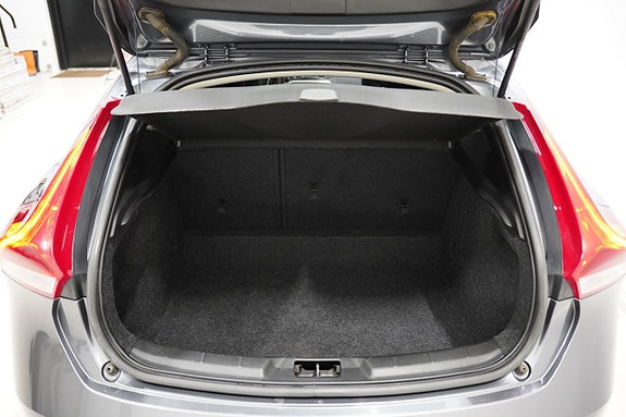 Volvo V40 18 of 18