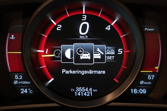 Volvo V40 11 of 18