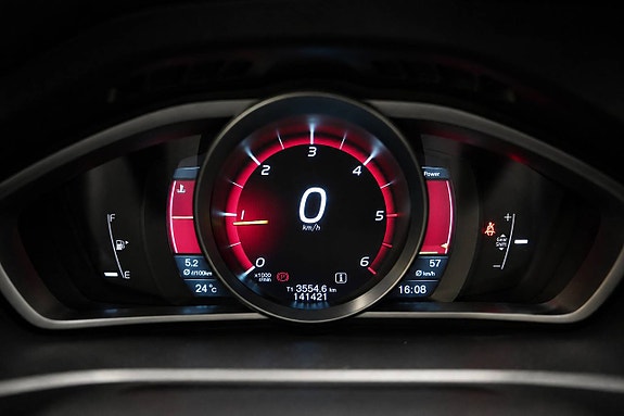 Volvo V40 10 of 18