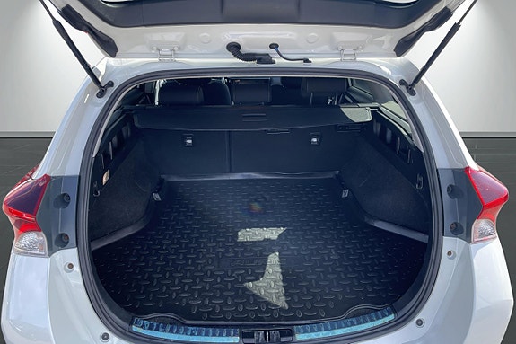 Toyota Auris 17 of 20