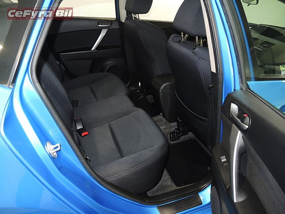 Mazda 3 13 of 16
