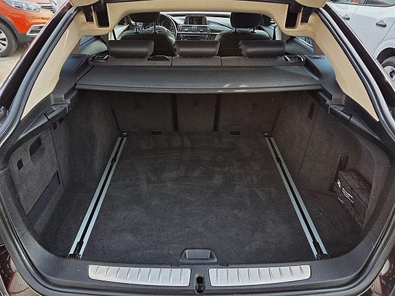 BMW 320 13 of 13