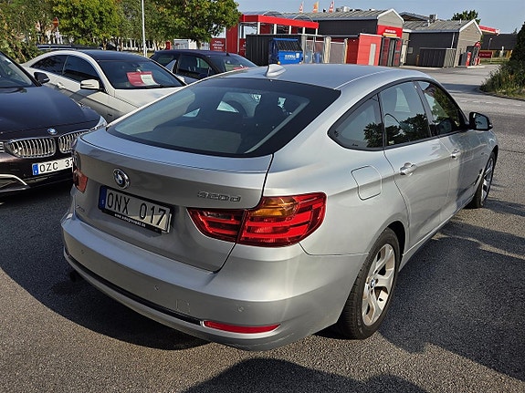 BMW 320 5 of 14