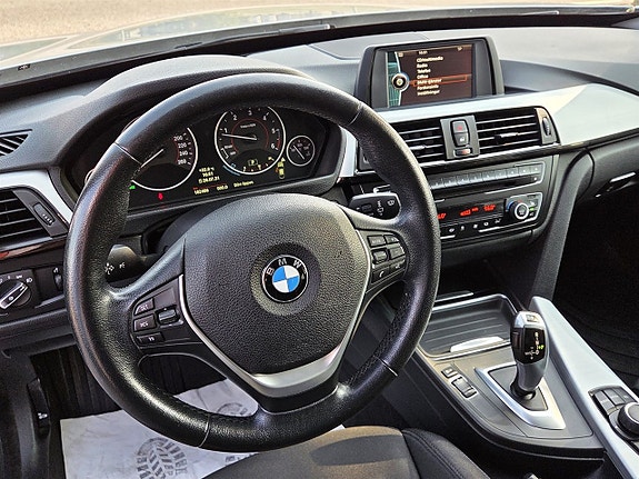 BMW 320 9 of 14