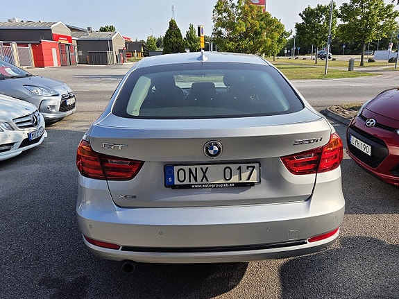 BMW 320 6 of 14