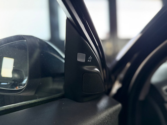 Volvo V70 13 of 14