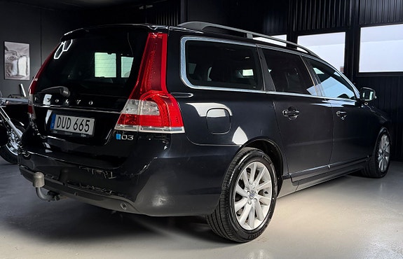 Volvo V70 4 of 14