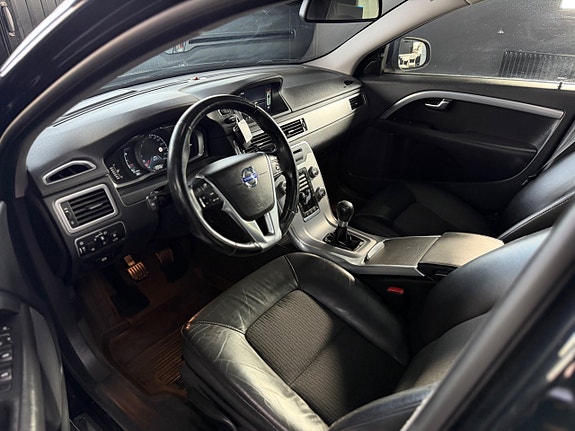 Volvo V70 6 of 14