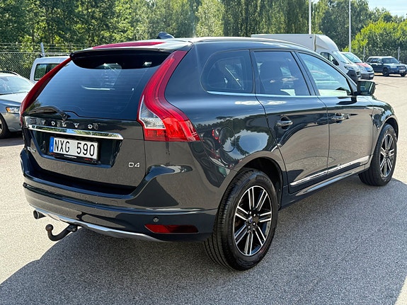 Volvo XC60 4 of 15