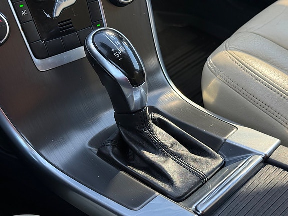 Volvo XC60 15 of 15