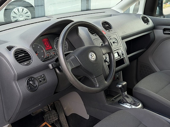 Volkswagen Caddy Maxi 11 of 19