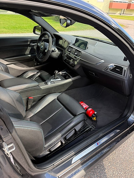 BMW M2 5 of 6