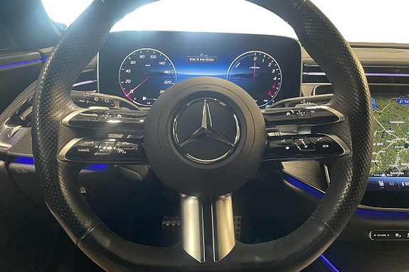 Mercedes-Benz E300 de 9 of 22