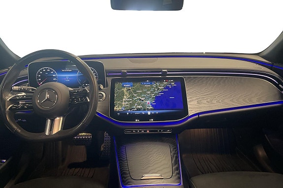 Mercedes-Benz E300 de 5 of 22