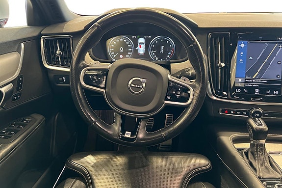 Volvo V90 11 of 23
