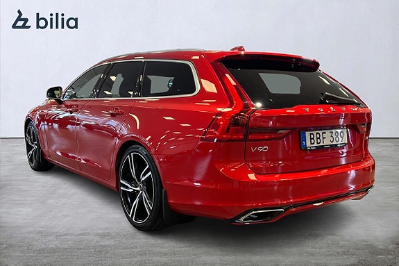 Volvo V90 2 of 23