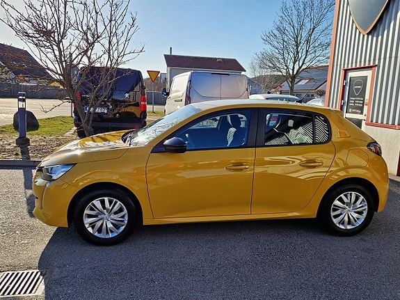 Peugeot 208 2 of 15