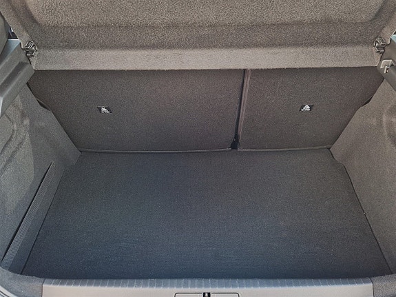 Peugeot 208 15 of 15