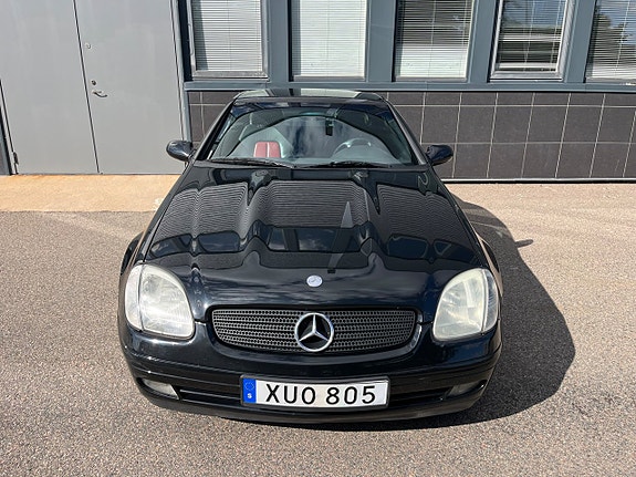 Mercedes-Benz SLK230 3 of 17