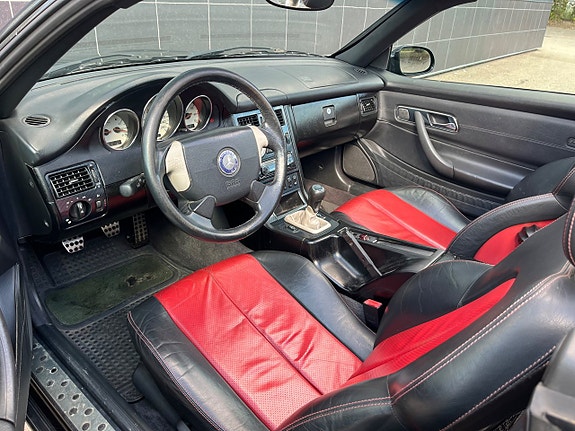 Mercedes-Benz SLK230 13 of 17