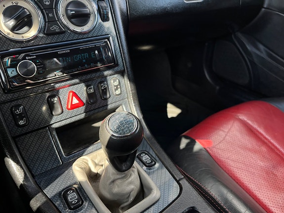 Mercedes-Benz SLK230 15 of 17