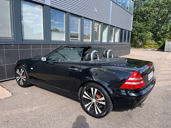 Mercedes-Benz SLK230 8 of 17