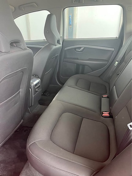 Volvo V70 9 of 10