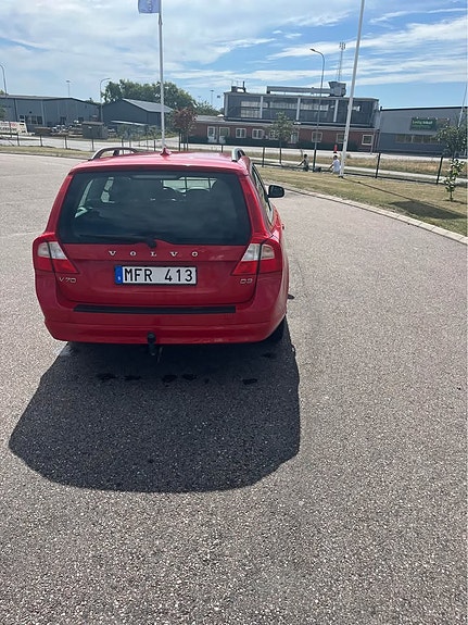 Volvo V70 3 of 10