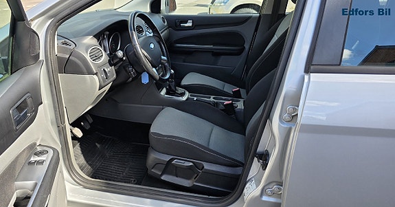 Ford Focus 11 of 15