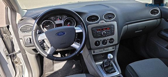 Ford Focus 13 of 15