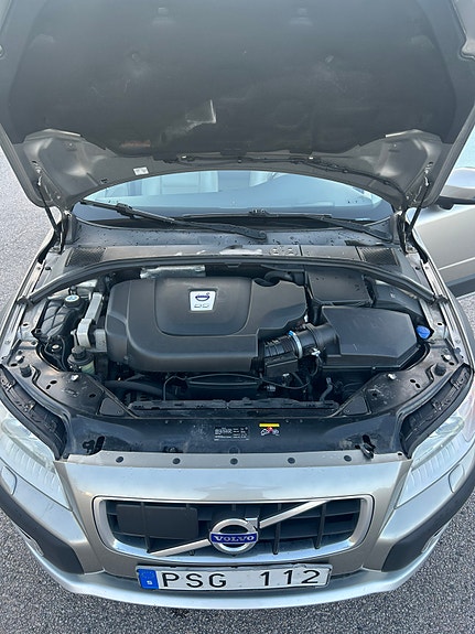 Volvo XC70 6 of 6