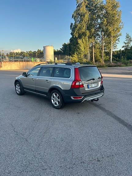 Volvo XC70 4 of 6