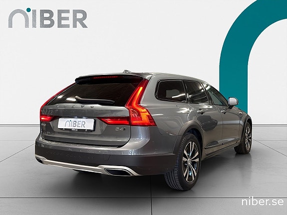Volvo V90 Cross Country 7 of 26