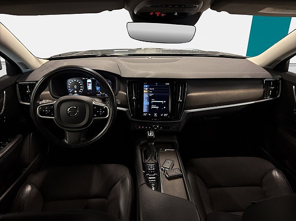 Volvo V90 Cross Country 19 of 26