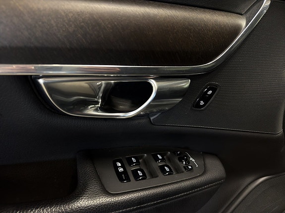 Volvo V90 Cross Country 9 of 26