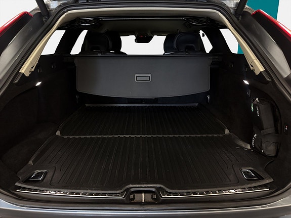 Volvo V90 Cross Country 20 of 26