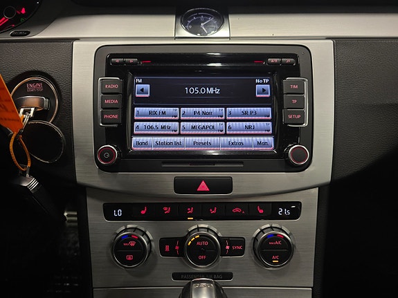 Volkswagen Passat Alltrack 20 of 26