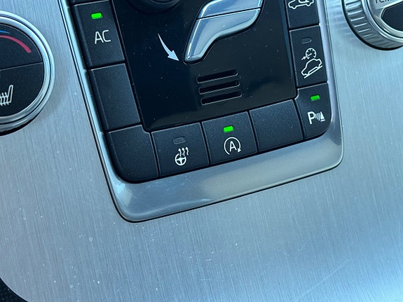 Volvo XC60 6 of 14