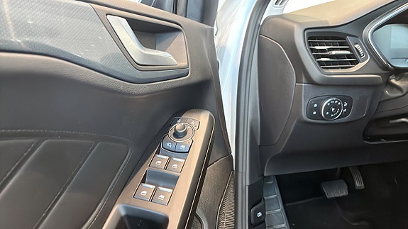 Ford Focus 11 of 12
