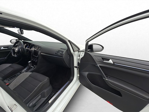 Volkswagen Golf I 17 of 30