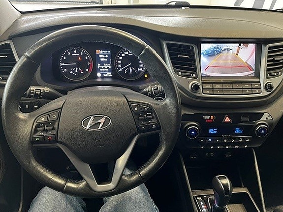 Hyundai Tucson 6 of 9