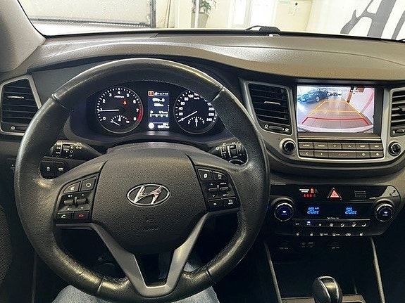 Hyundai Tucson 5 of 9