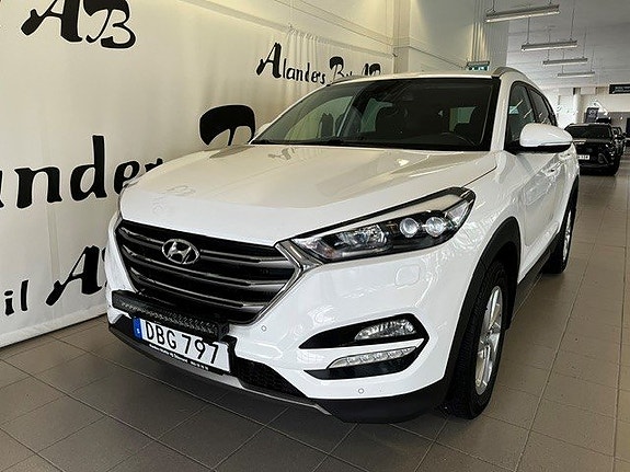 Hyundai Tucson 2 of 9