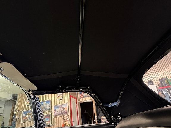Ford Thunderbird 19 of 30